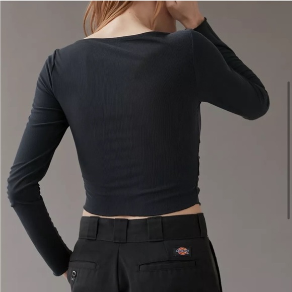 Black UO Elena Drawstring Cutout Top Size Small - Picture 5 of 7